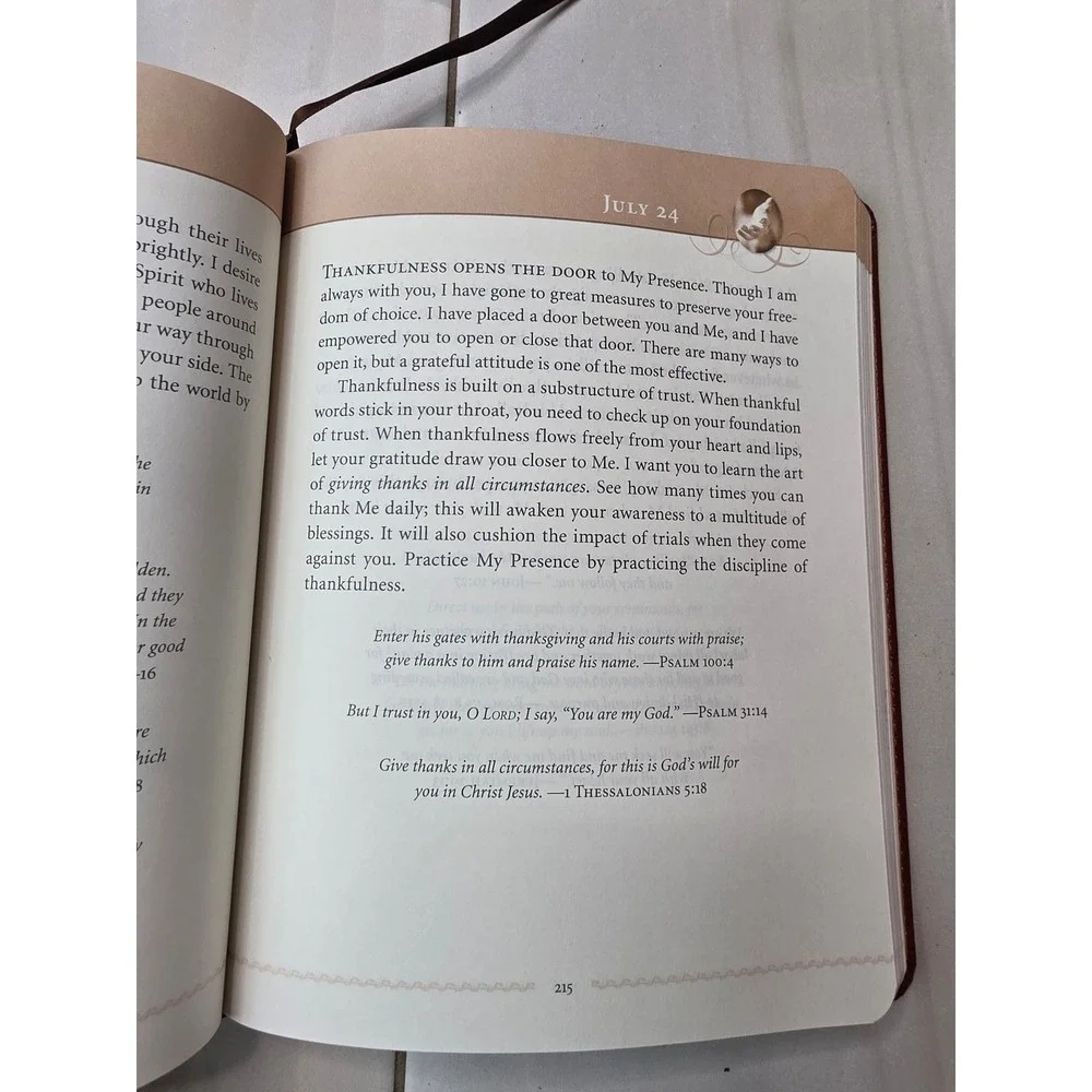 Jesus Calling 365 Day Devotional Sarah Young Brown‎ Faux Leather Deluxe Edition